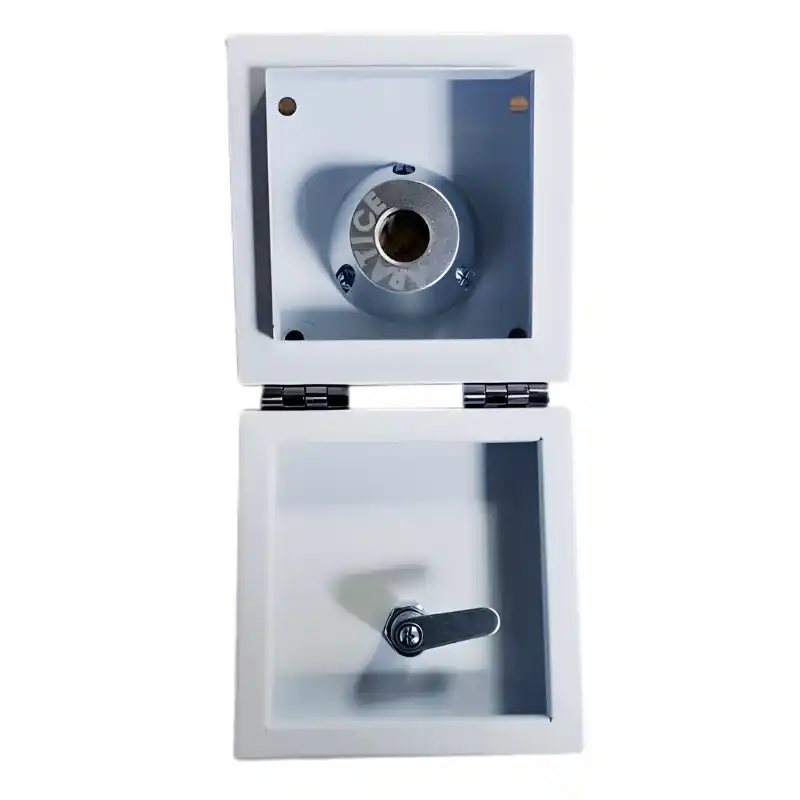 Maitrisez l'accès aux bases magnétiques avec le boîtier Araphone Protect 1 et réduiser les risques d'ouvertures frauduleuses des pochettes anti-ondes Araphone Blocker